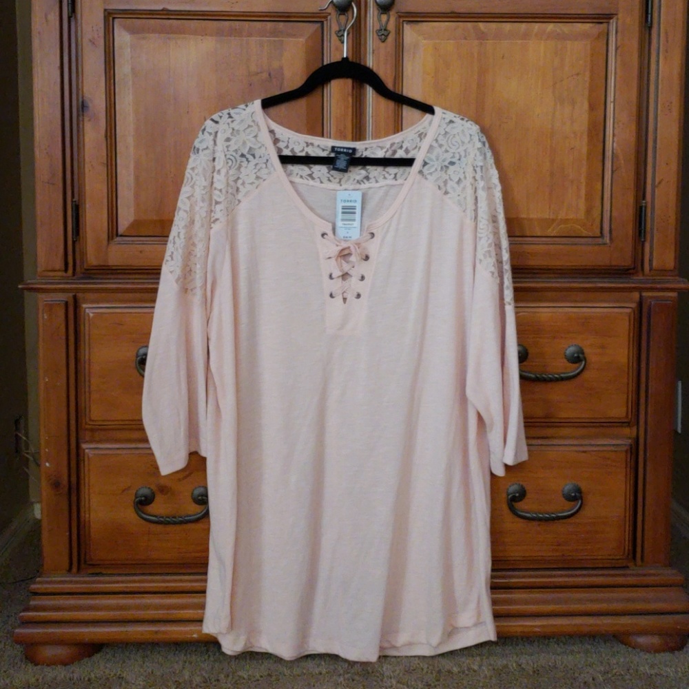 Plus Size Torrid pink lace top